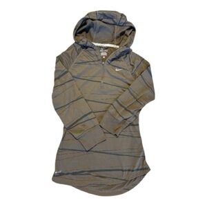 Nike Dri-FIT hooded running pullover